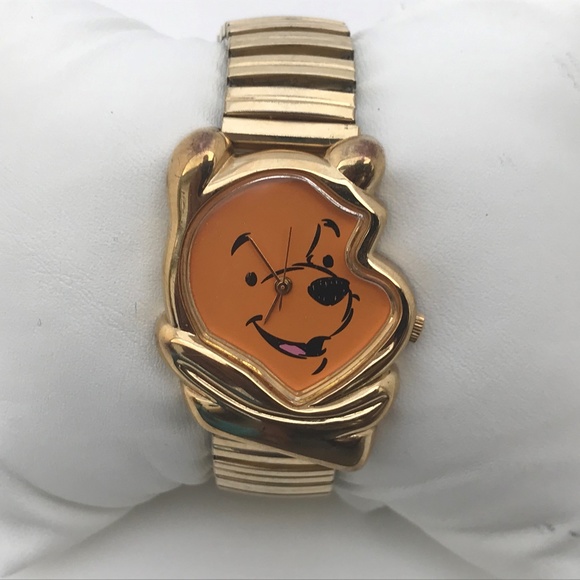 Disney Timex Pooh Ladies Watch Analog Gold Tone - Picture 2 of 8